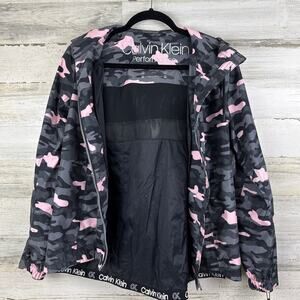 Calvin Klein womens extra small pink camo hooded jacket coat performance